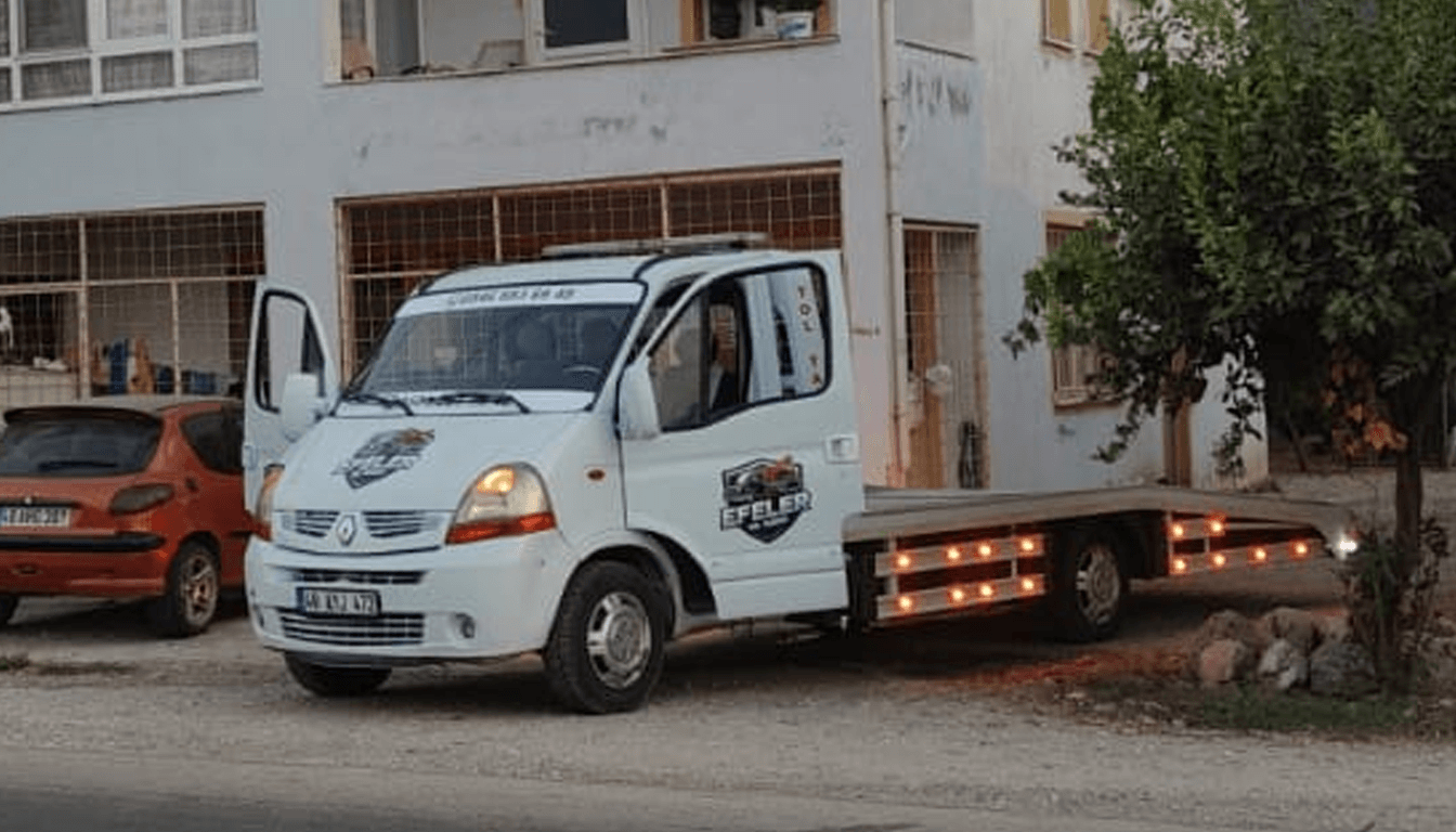 EFELER Yol Yardım kayar kasa çekici – iş başında